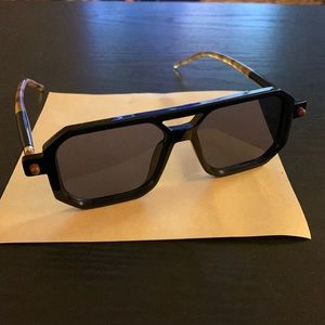 Aviator square sunglasses